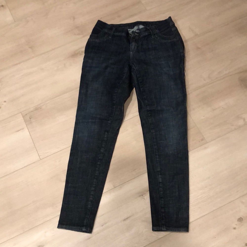 Gap maternity 28 skinny jean